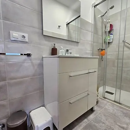 Appartement 15a04 Duplex Y Garaje En Centro By R2r Consulting